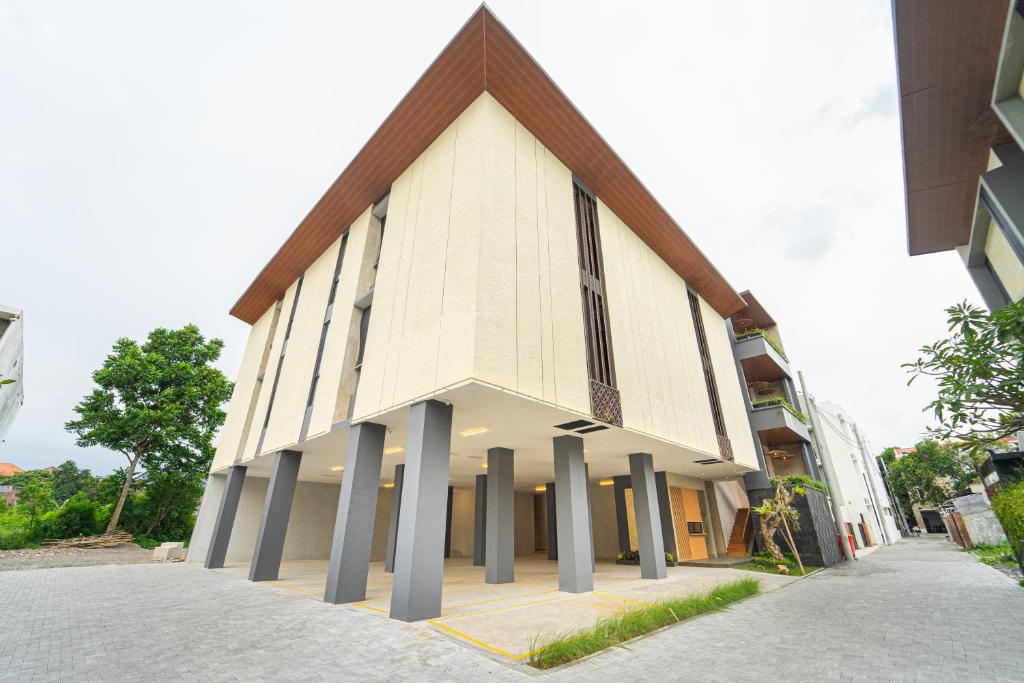 Tempat Laundry Terdekat dari Hotel Keenan Living Luxe Seturan: Cuci Cepat, Liburan Tetap On Track!